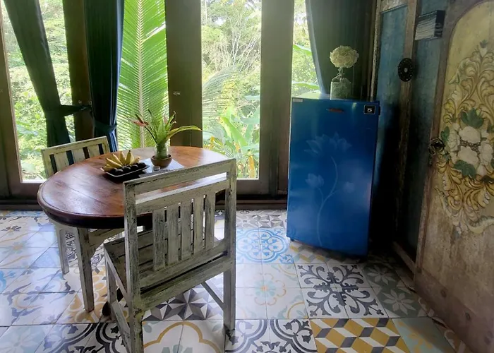 Batari - Artsy Joglo - Private Swimming Pool